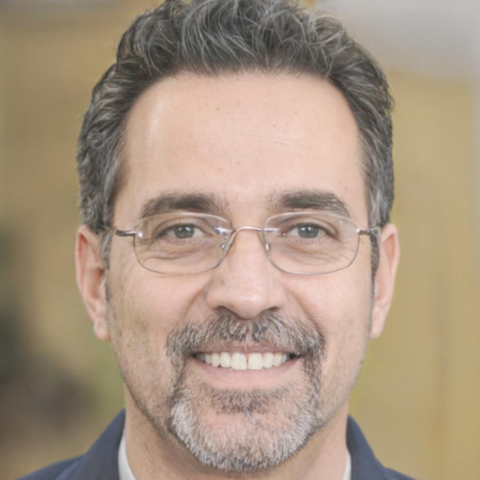 Henrik Lindqvist - Senior Investment Analyst and Course Instructor